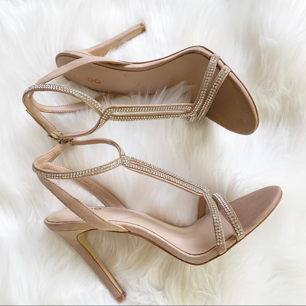 Women’s high heel shoes/sandals
